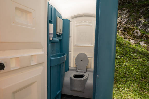 Best Portable toilet rental cost  in Leon, IA